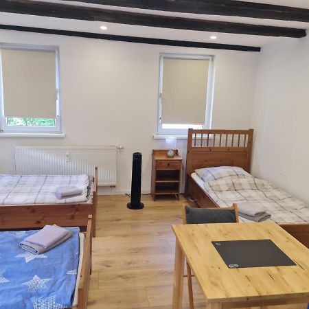 Haupt 3 Hostel Eningen unter Achalm Εξωτερικό φωτογραφία