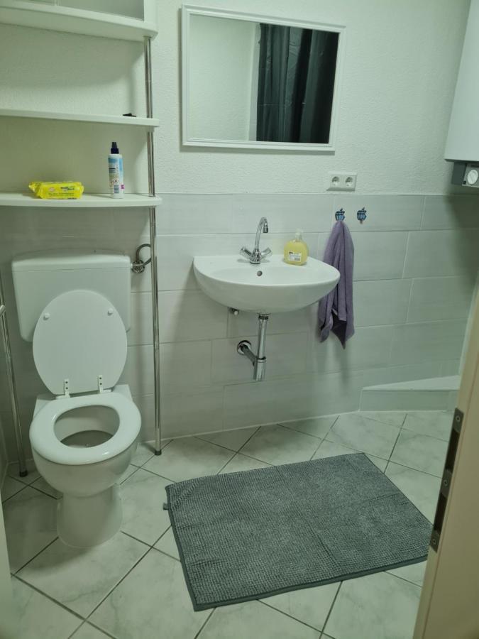 Haupt 3 Hostel Eningen unter Achalm Εξωτερικό φωτογραφία