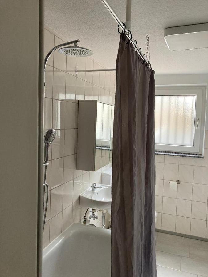 Haupt 3 Hostel Eningen unter Achalm Εξωτερικό φωτογραφία